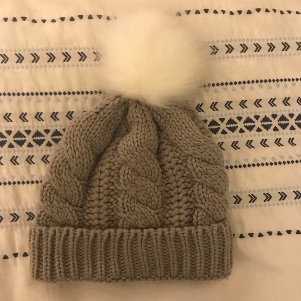 NWOT Michael Stars Grey Pom Pom Hat